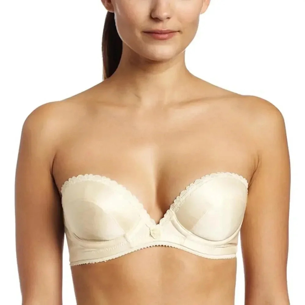 CARNIVAL Low Plunge Low Plunge Satin Bandeau Bra Size 38C